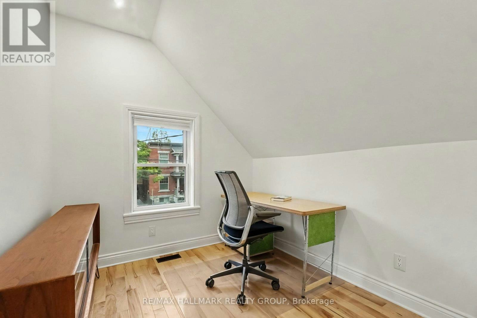 58 Concord Street N, Ottawa, ON, K1S 0Y6 - 15