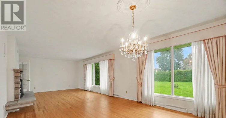 23 Elma Street, Ottawa, ON, K1T 3W8 - 2