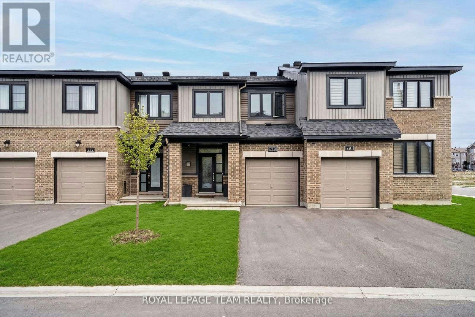 719 Doneraile Walk, Manotick, ON, K2J 7B9