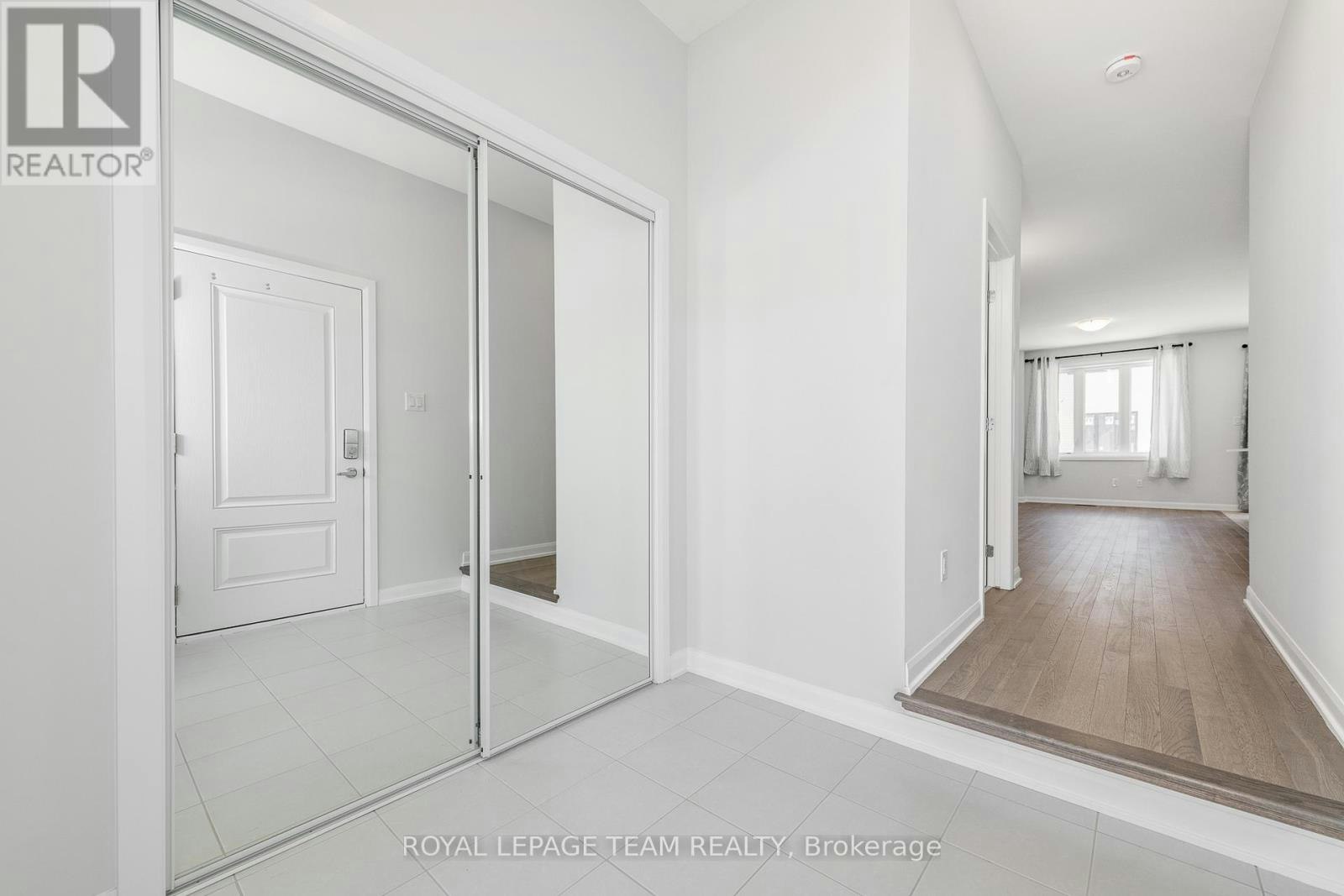 719 Doneraile Walk, Manotick, ON, K2J 7B9 - 4