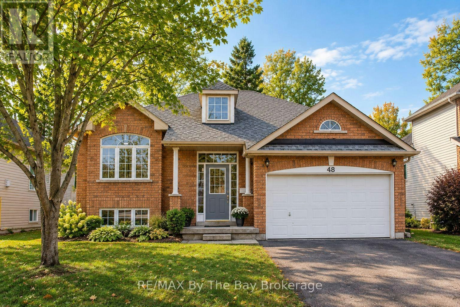 48 Rose Valley Way, Wasaga Beach, ON, L9Z 3C4