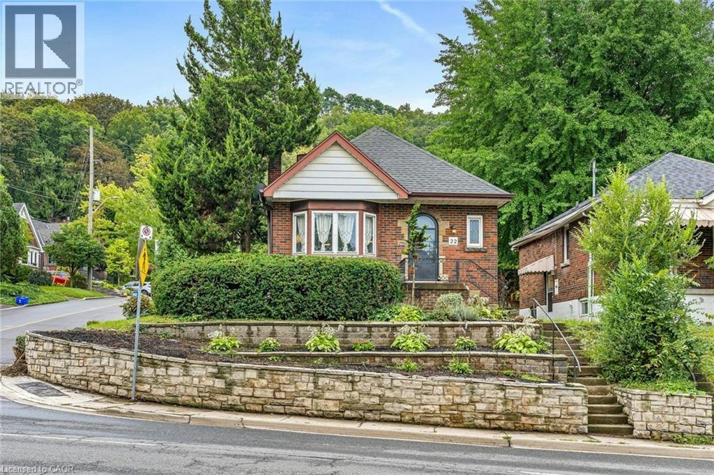 22 Arkledun Avenue, Hamilton, ON, L8N 2H7