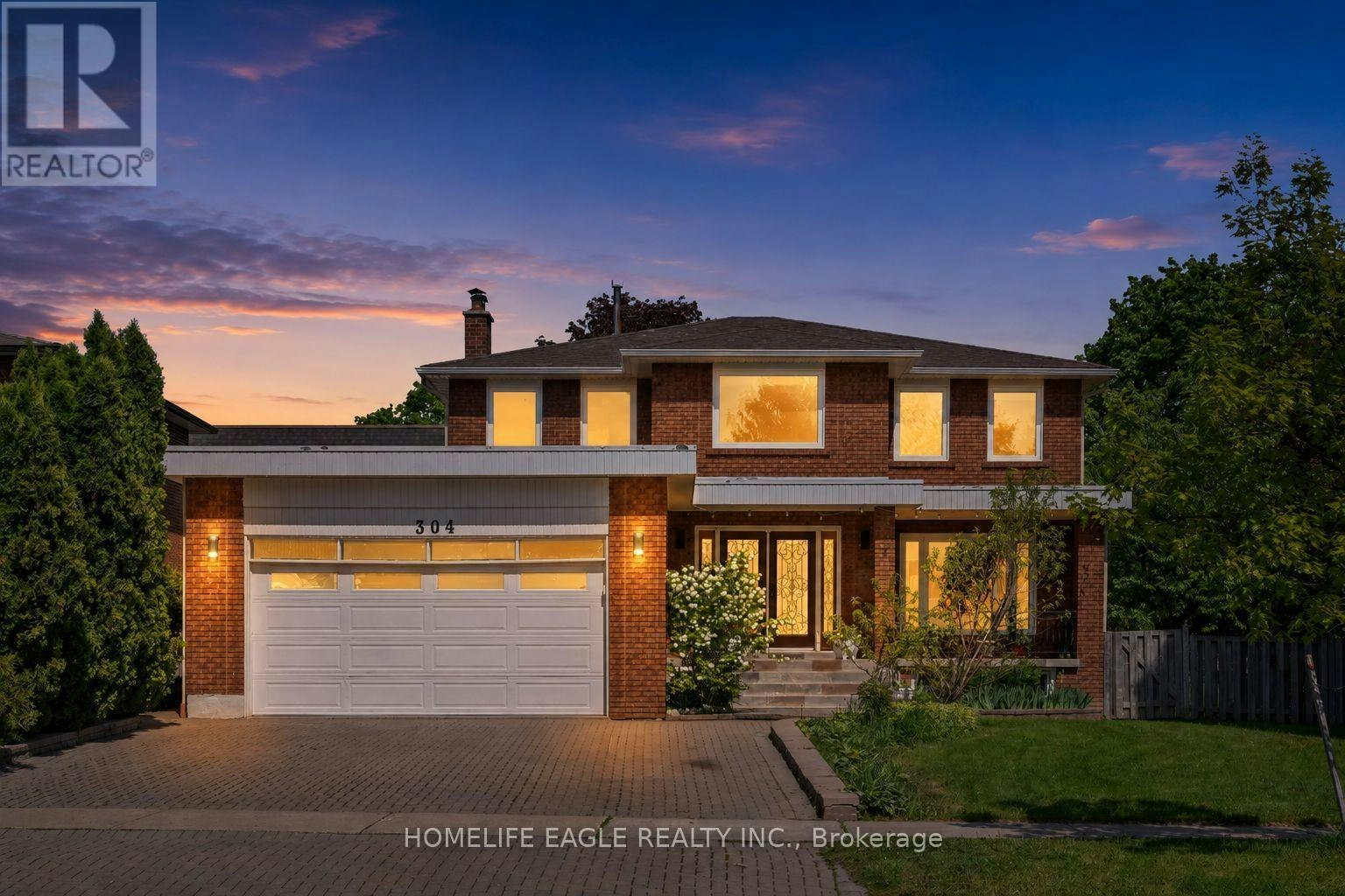 304 Firglen Ridge, Vaughan, ON, L4L 1N7
