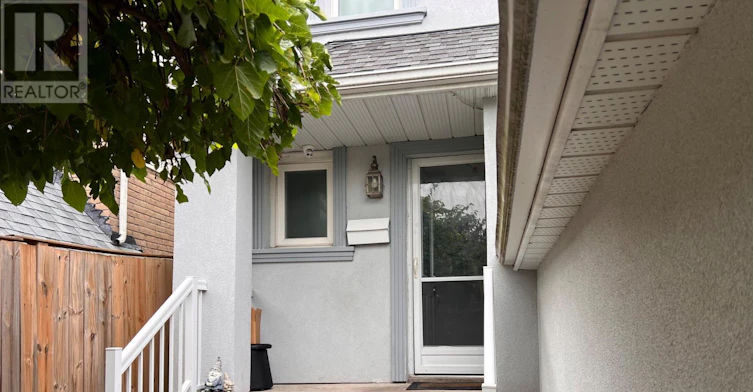 6 Roehampton Crescent W, Brampton, ON, L6Y 2R4 - 2