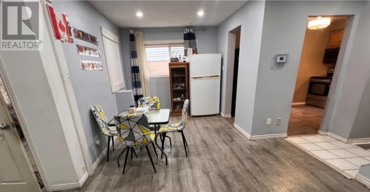 6 Roehampton Crescent W, Brampton, ON, L6Y 2R4 - 4