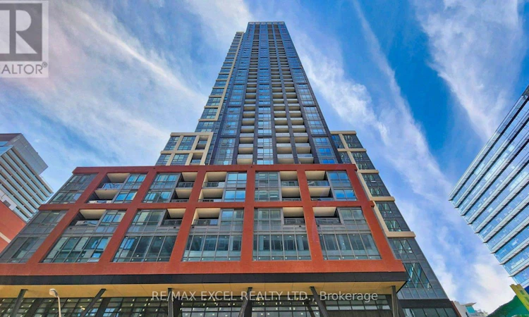 1818-108 Peter Street