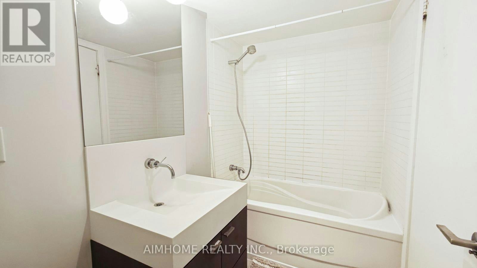 1510-110 Charles Street, Toronto, ON, M4Y 1T5 - 12