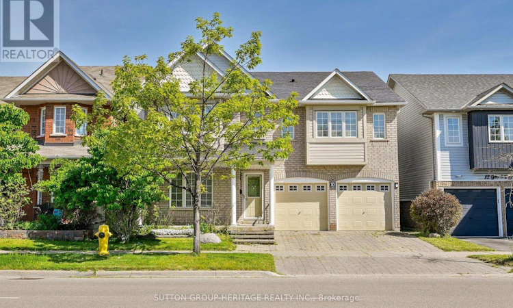 10 Greenhalf Drive