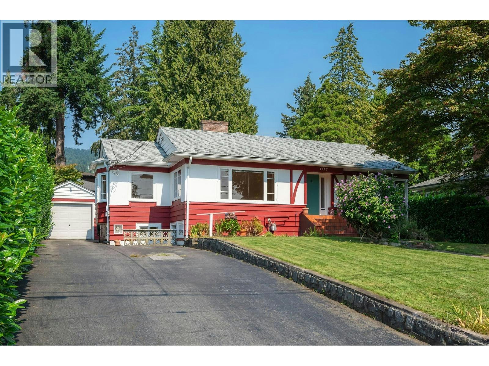 1737 Haywood Avenue, West Vancouver, BC, V7V 1W8