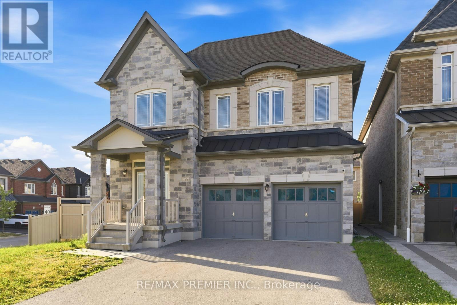 122 Mckenzie Way, Bradford West Gwillimbury, ON, L3Z 4J4