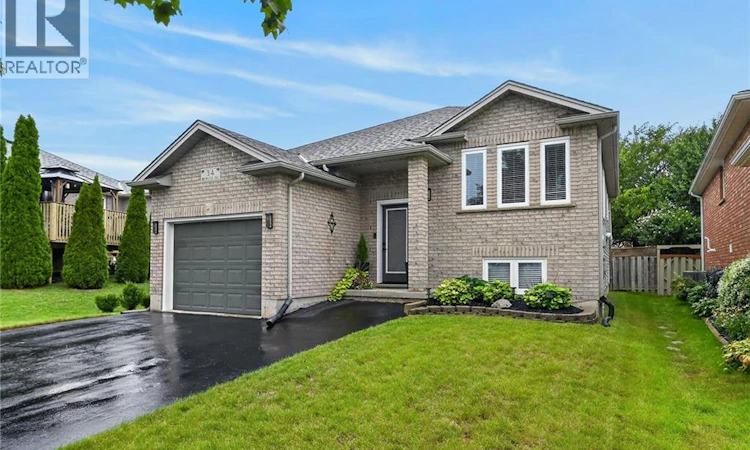 34 Brewster Way