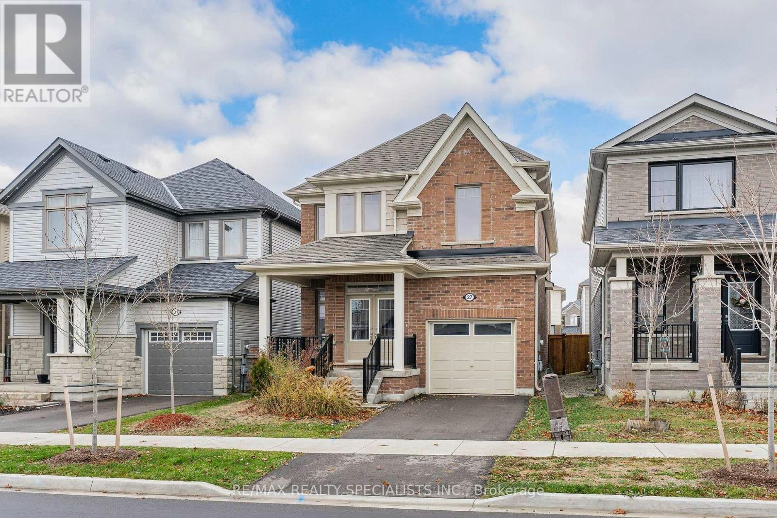 27 Harpin Way W, Centre Wellington, ON, N1M 0H8