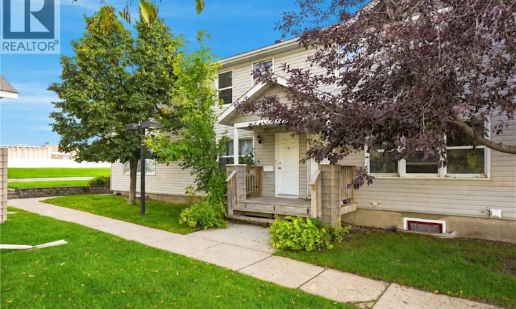 14-210 Camponi Crescent
