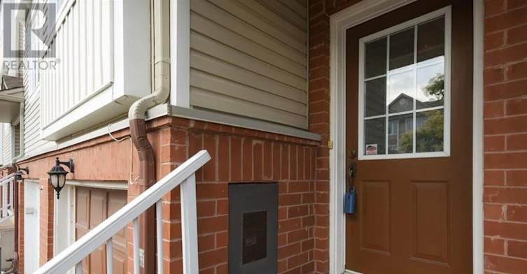 12 Manhattan Crescent, Ottawa, ON, K2C 4B4 - 2