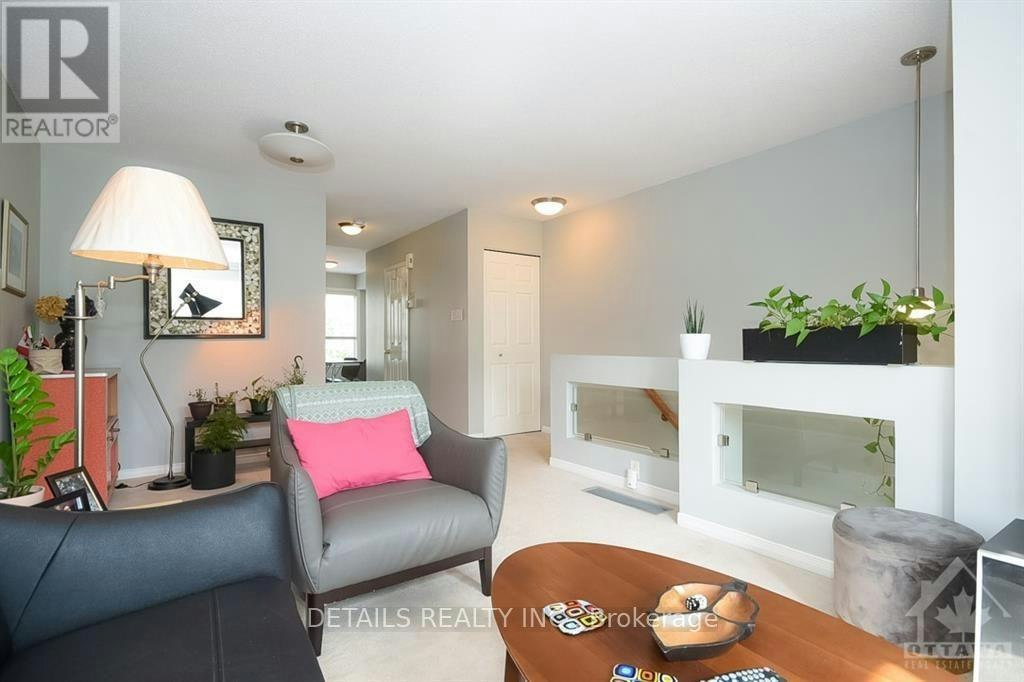 12 Manhattan Crescent, Ottawa, ON, K2C 4B4 - 9