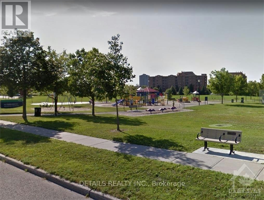 12 Manhattan Crescent, Ottawa, ON, K2C 4B4 - 4