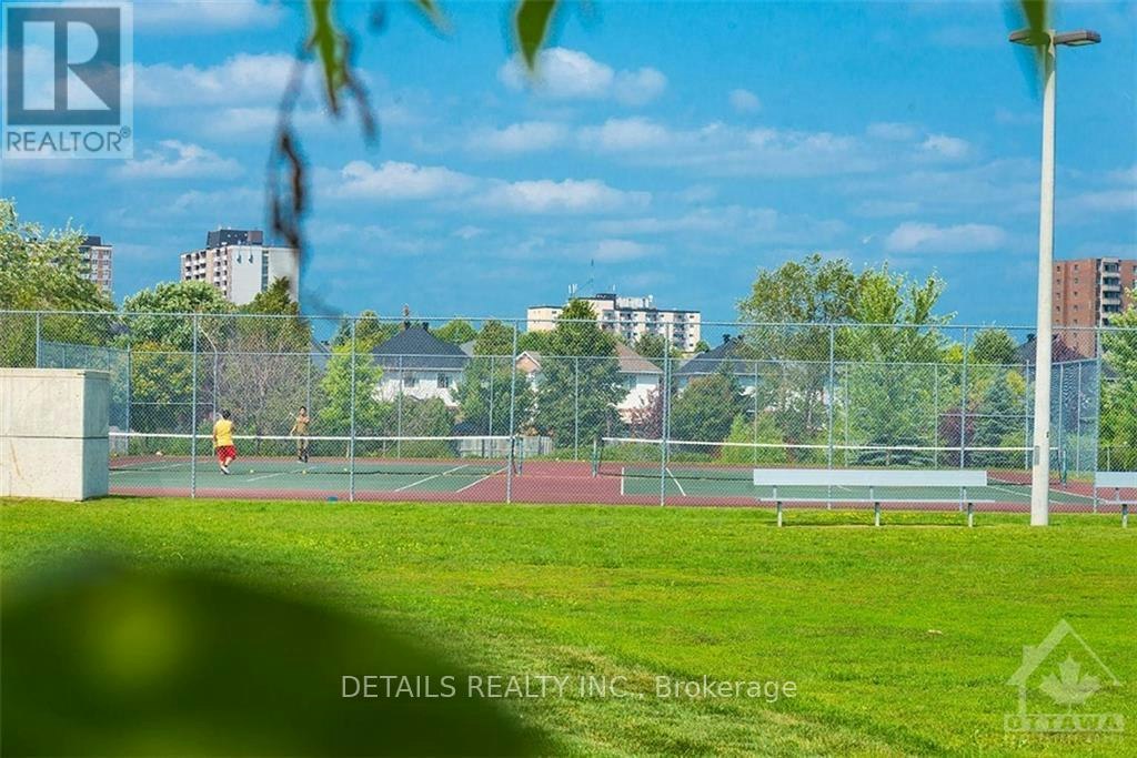 12 Manhattan Crescent, Ottawa, ON, K2C 4B4 - 5