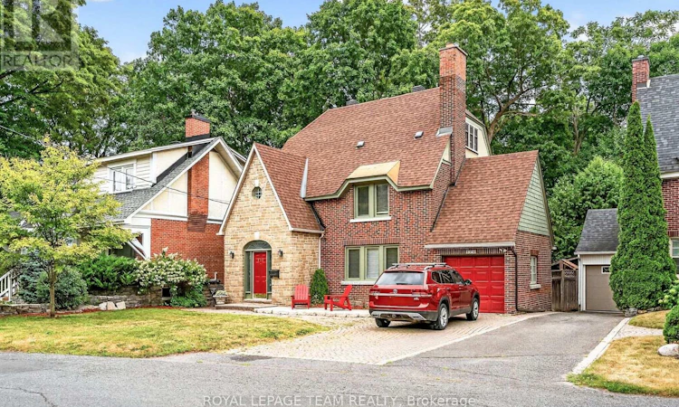 170 Acacia Avenue