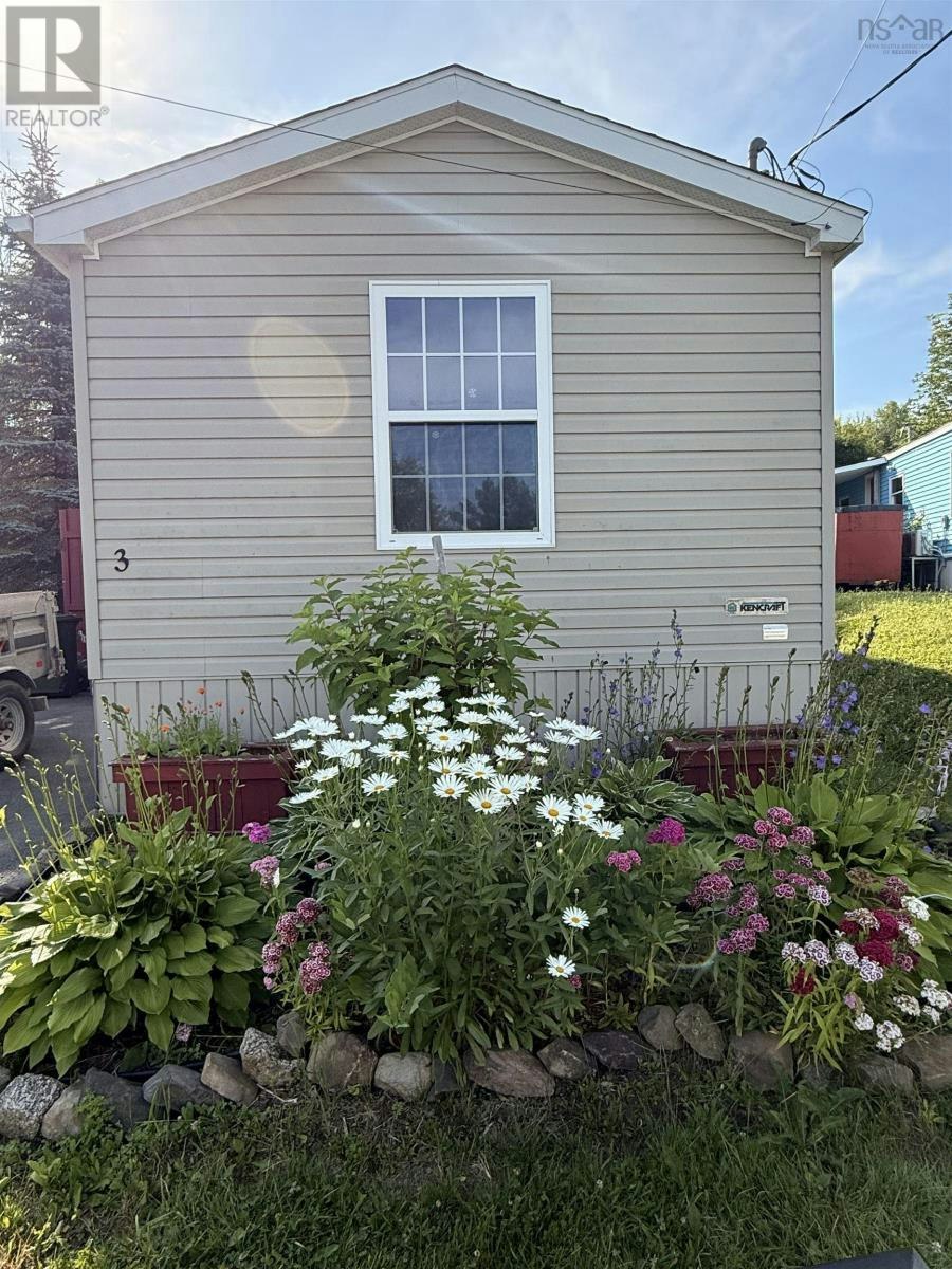 3 Heather Street, Middle Sackville, NS, B4C 1C9
