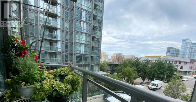 326-15 Brunel Court, Toronto, ON, M5V 3Y6 - 9