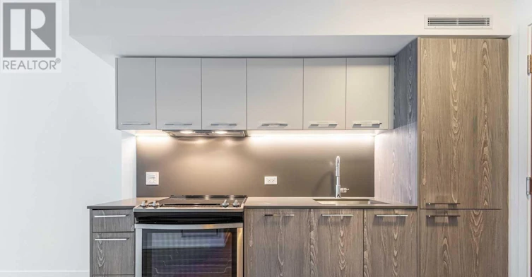 914-30 Baseball Place, Toronto, ON, M4M 0E8 - 2