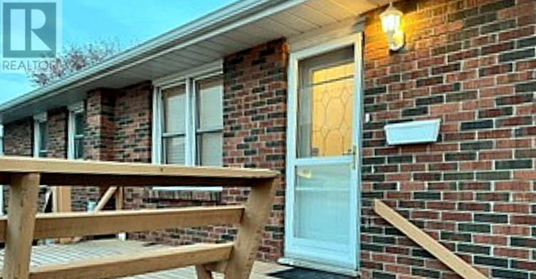 LOWER-49 Grassmere Court, Oshawa, ON, L1H 3X3 - 3