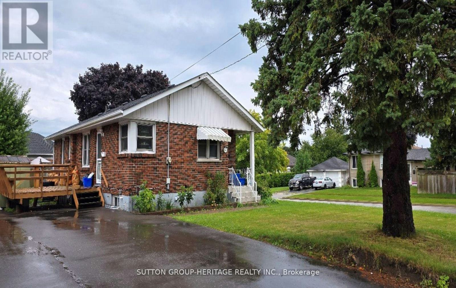 LOWER-49 Grassmere Court, Oshawa, ON, L1H 3X3