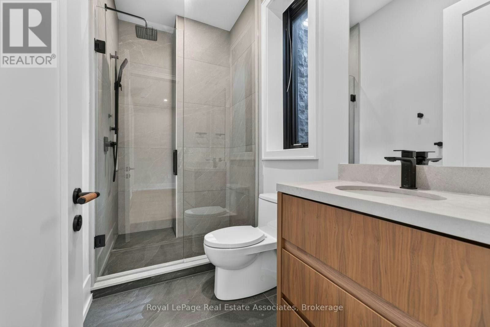 1270 Birchview Drive, Mississauga, ON, L5H 3E4 - 46
