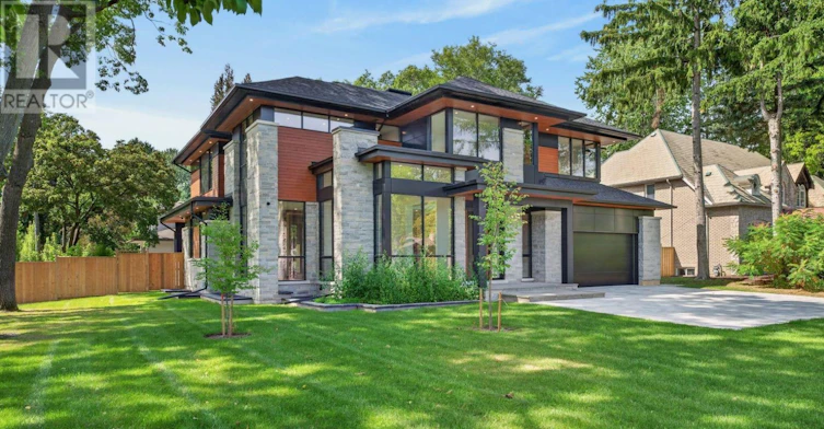 1270 Birchview Drive, Mississauga, ON, L5H 3E4 - 3
