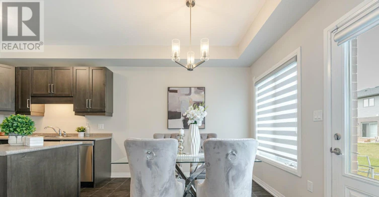 7381 Matteo Drive, Niagara Falls, ON, L2H 3T3 - 10