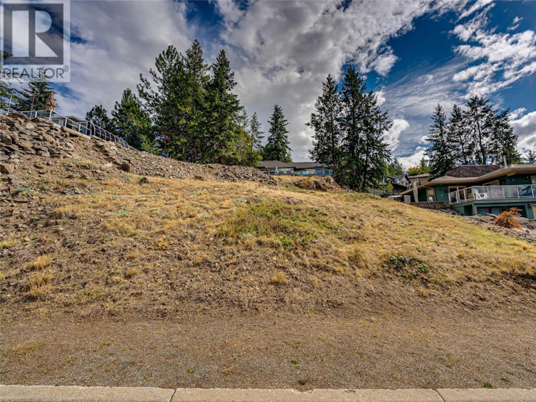 52 Peregrine Way, Vernon, BC, V1H 1E4 - 4