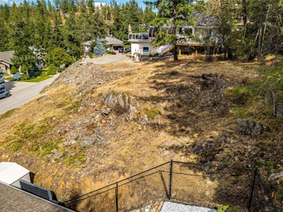 52 Peregrine Way - 5