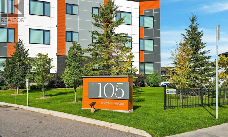114-105 Willis Crescent