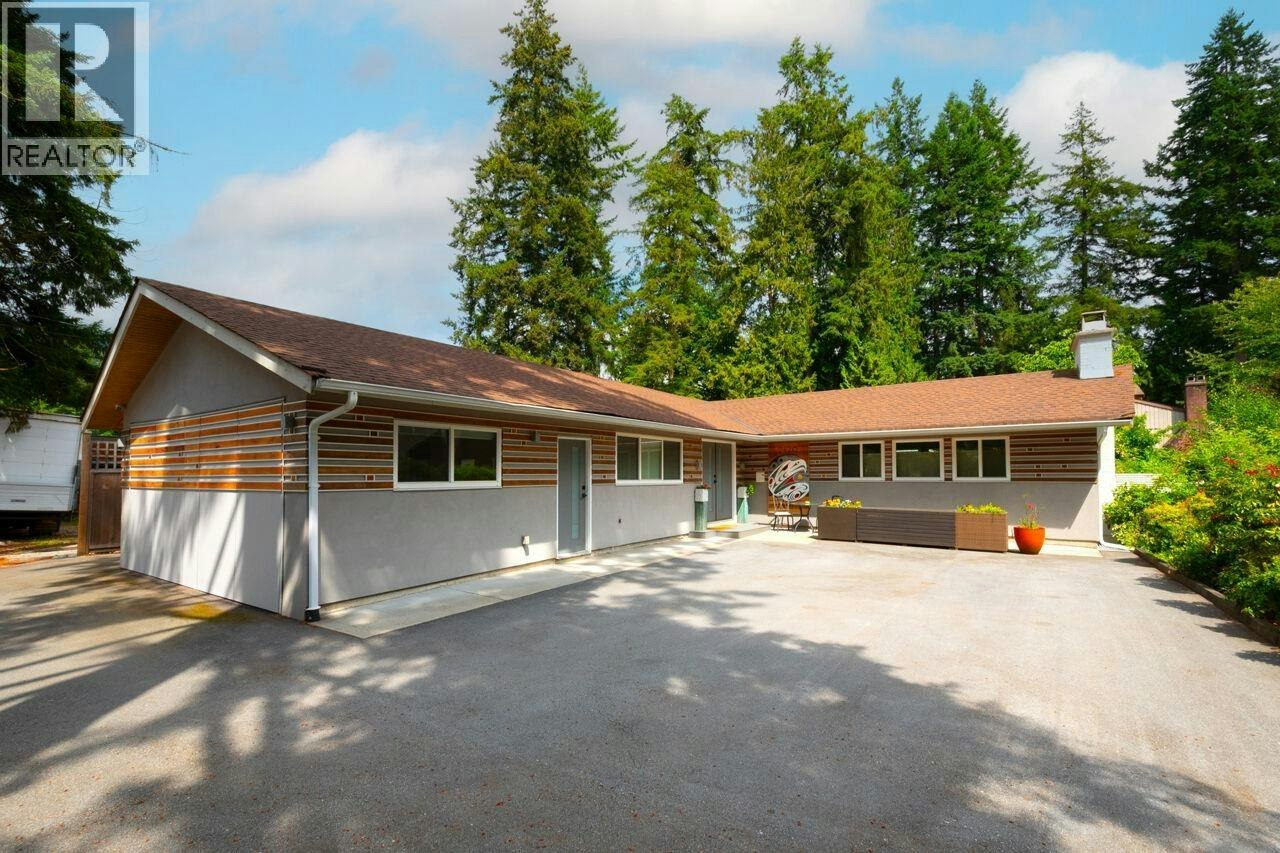 2420 Edgemont Boulevard, North Vancouver, BC, V7P 2L1