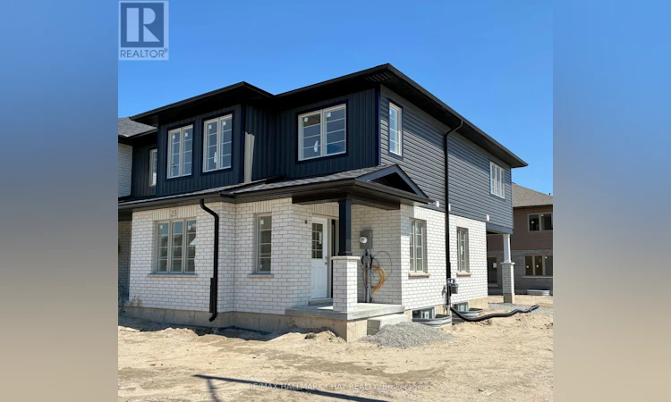 23 Strath Crescent