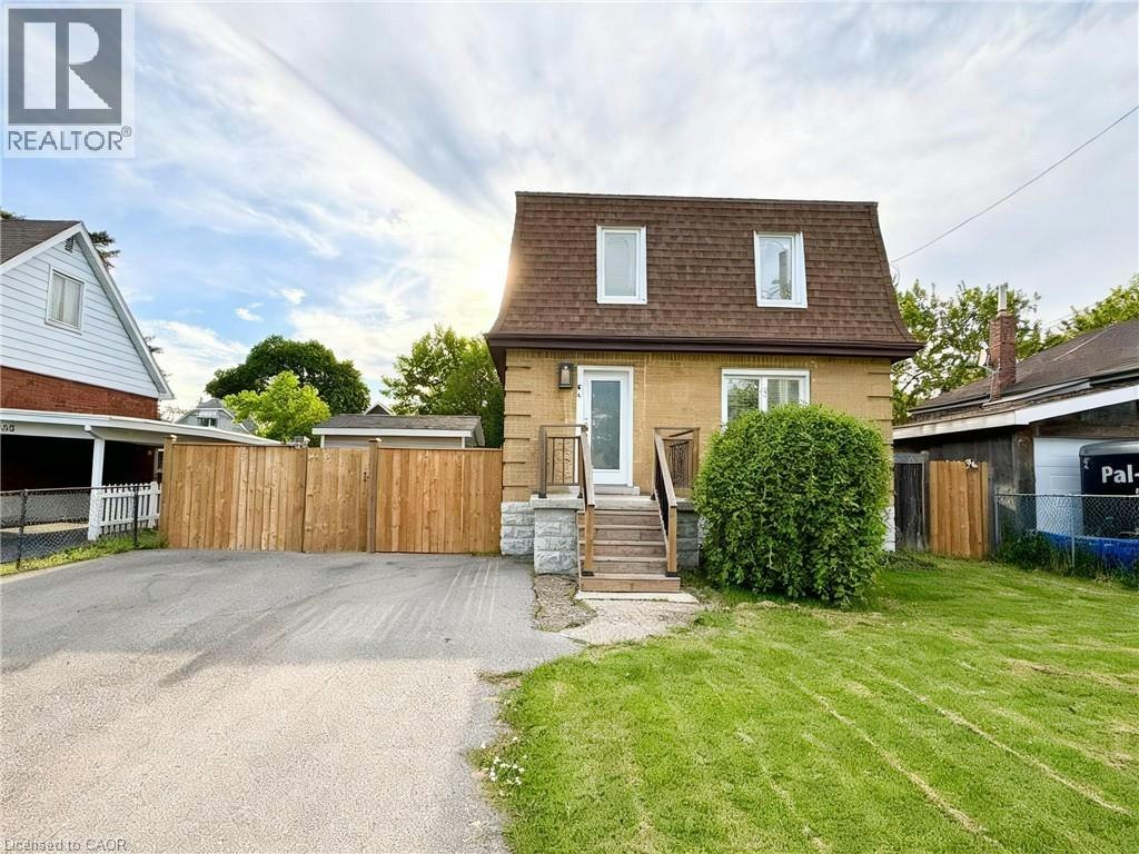 94 Howard Avenue, Hamilton, ON, L9A 2W5