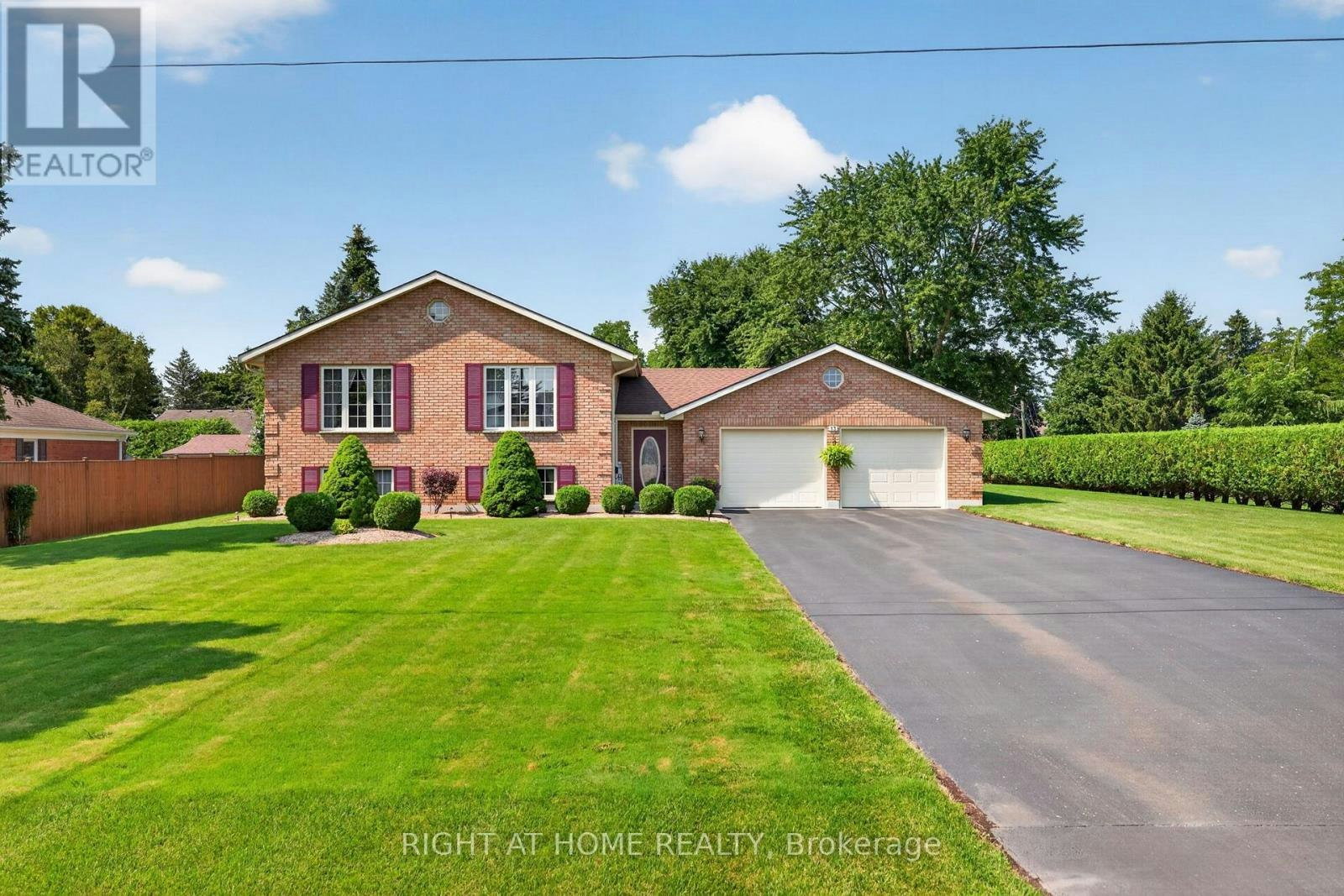 13 St Ladislaus Street, Norfolk County, ON, N0J 1E0
