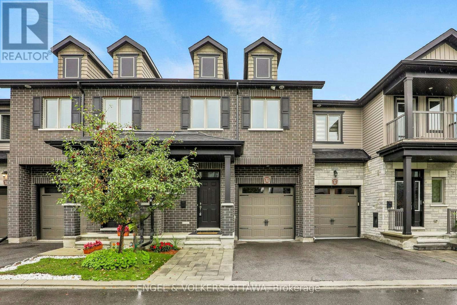 765 Dearborn Private W, Ottawa, ON, K1T 0W3