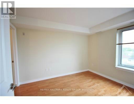 407-314 Central Park Drive, Ottawa, ON, K2C 0R2 - 9
