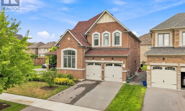 18 Blenheim Circle