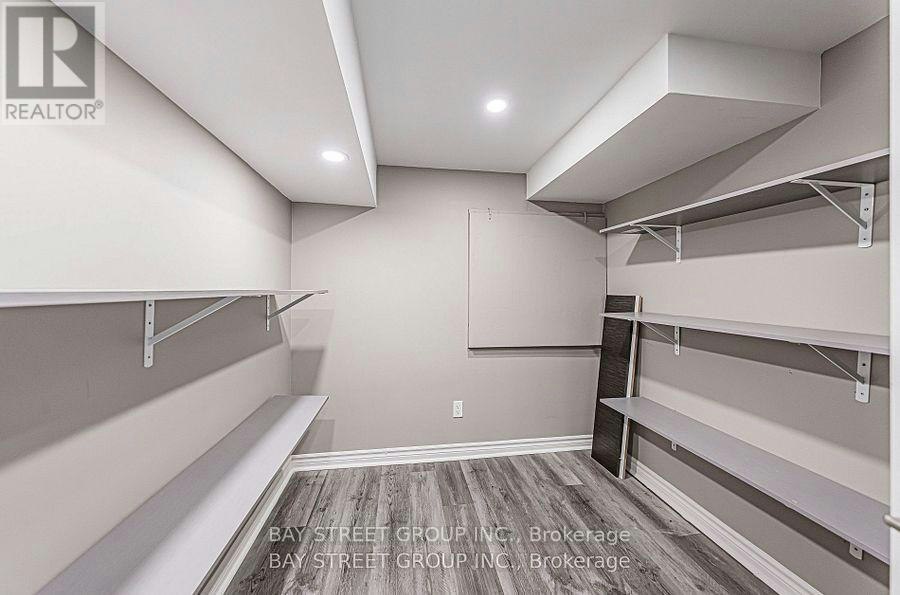28 Rougeview Park Crescent, Markham, ON, L6E 0P7 - 28