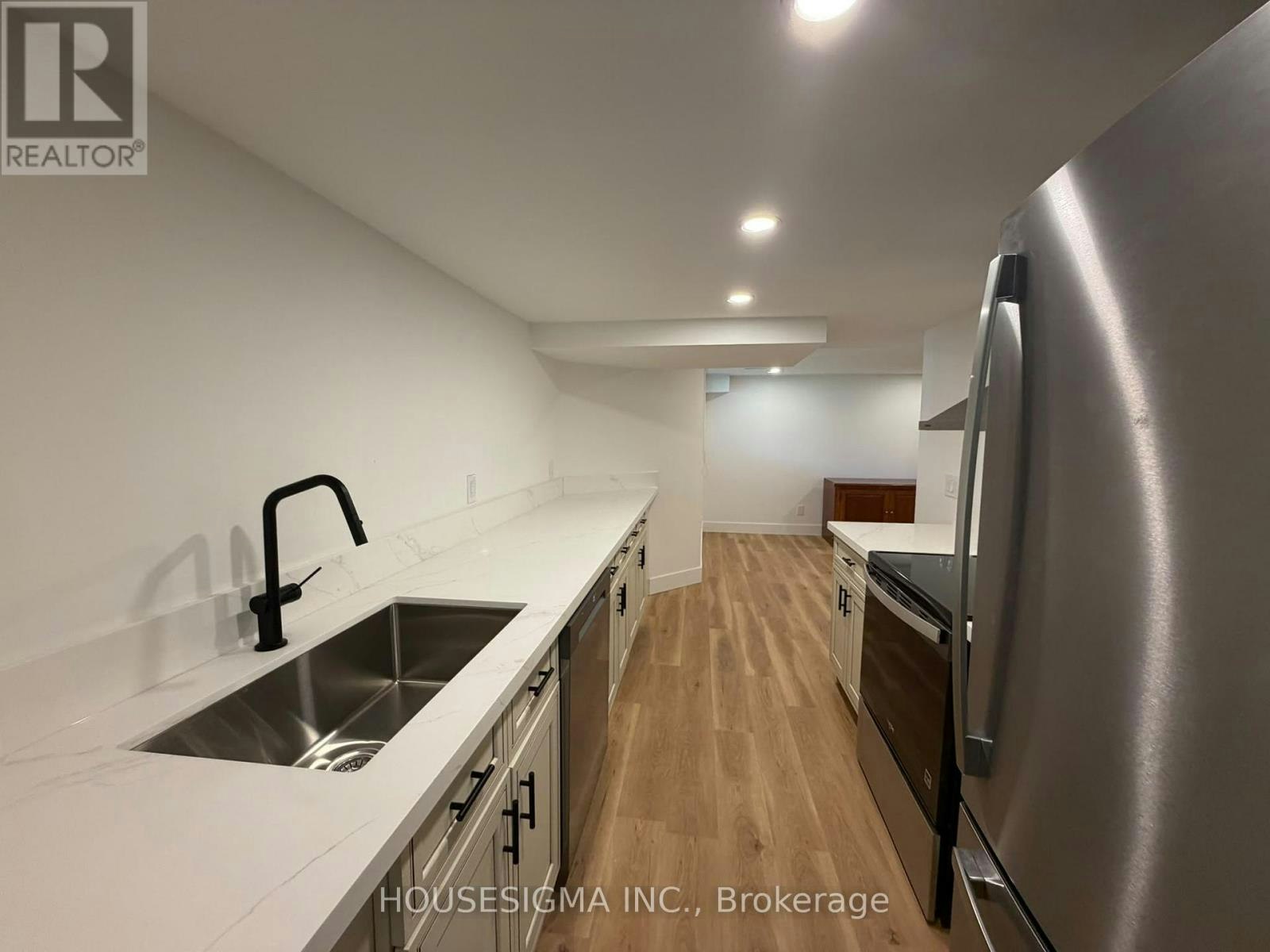 LOWER-129 Gore Drive, Barrie, ON, L4N 0A8 - 11
