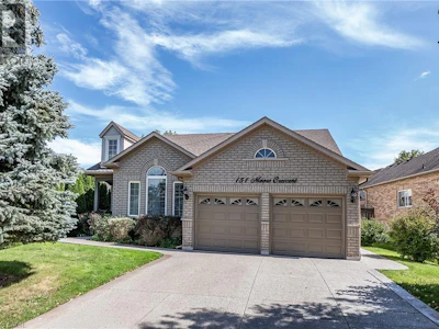 151 Moore Crescent - 2