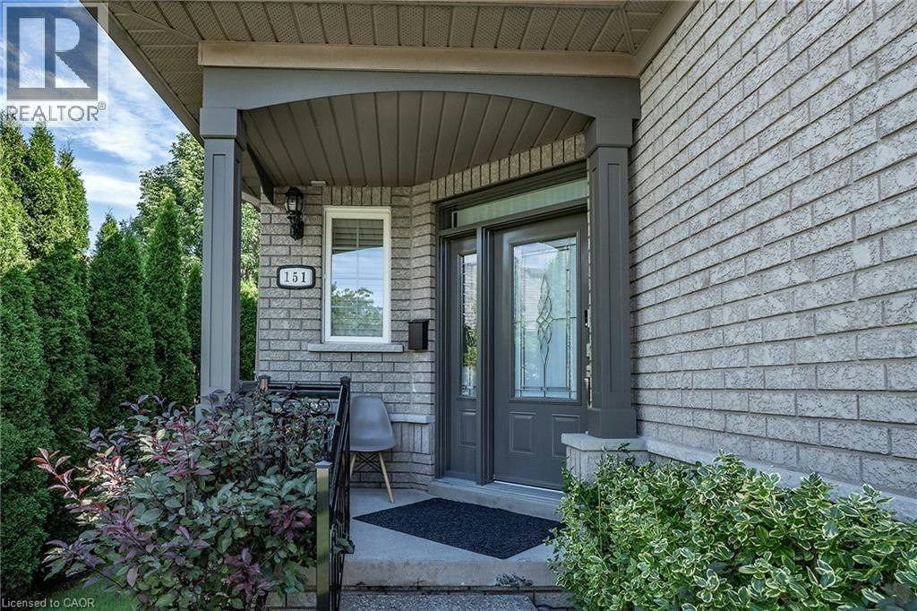 151 Moore Crescent - 3