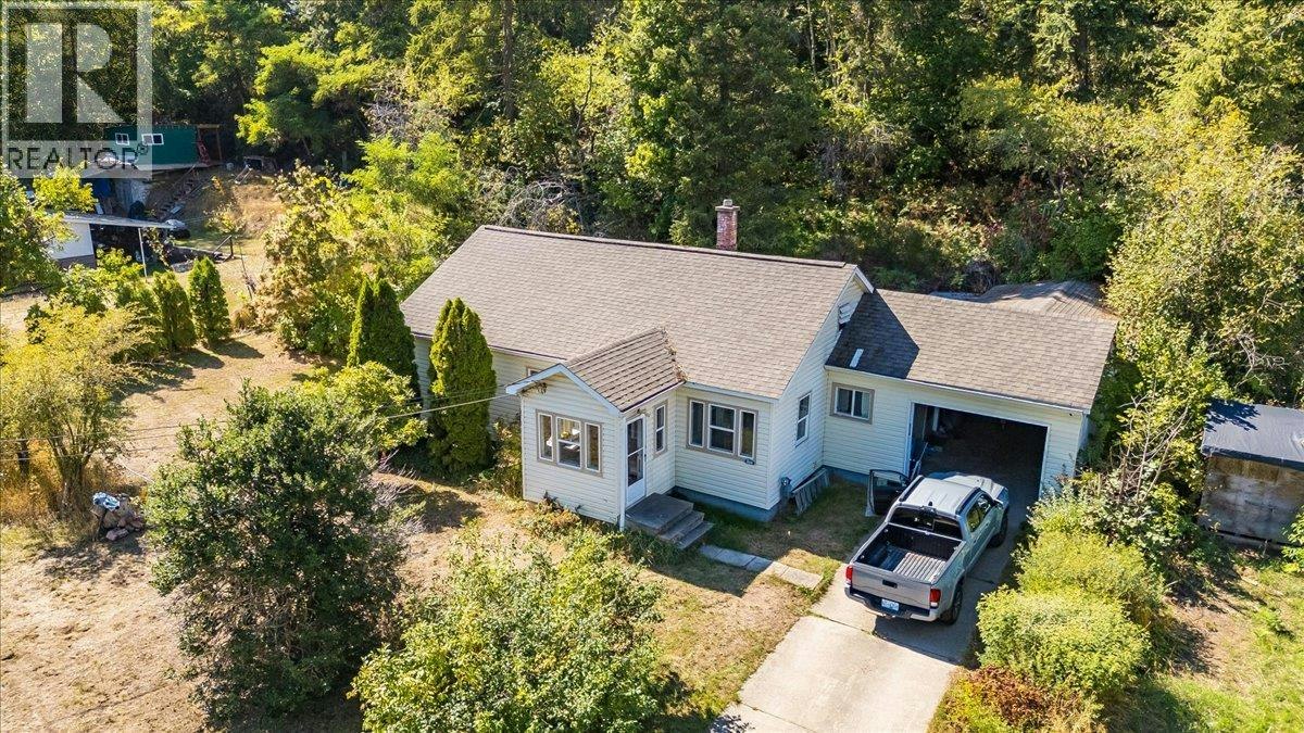 2512 Columbia Avenue, Castlegar, BC, V1N 2X5