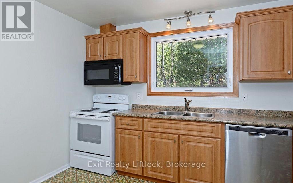 MAIN Floor 4 Wallis Drive, Peterborough, ON, K9J 6B7 - 4
