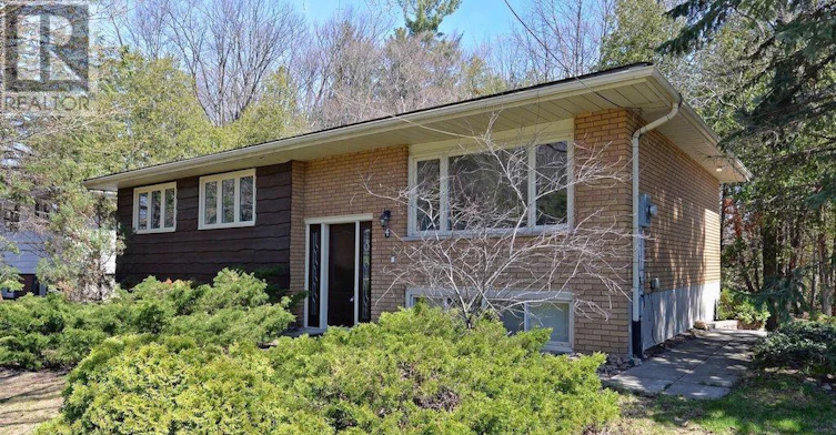 MAIN Floor 4 Wallis Drive, Peterborough, ON, K9J 6B7