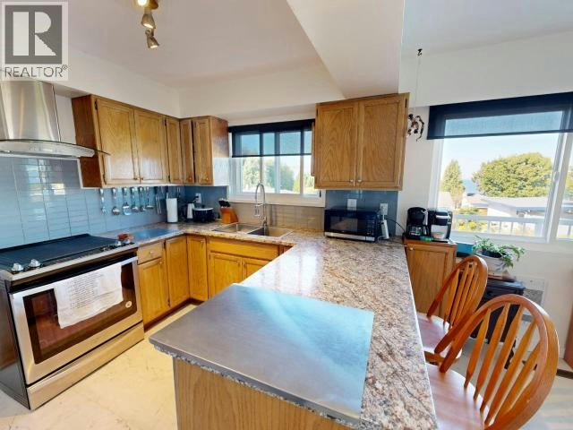 3740 Strathcona Avenue, Powell River, BC, V8A 4Z8 - 9