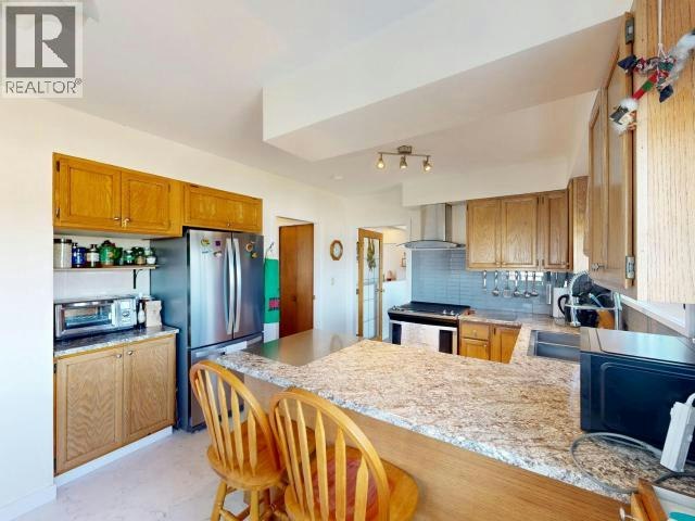 3740 Strathcona Avenue, Powell River, BC, V8A 4Z8 - 10