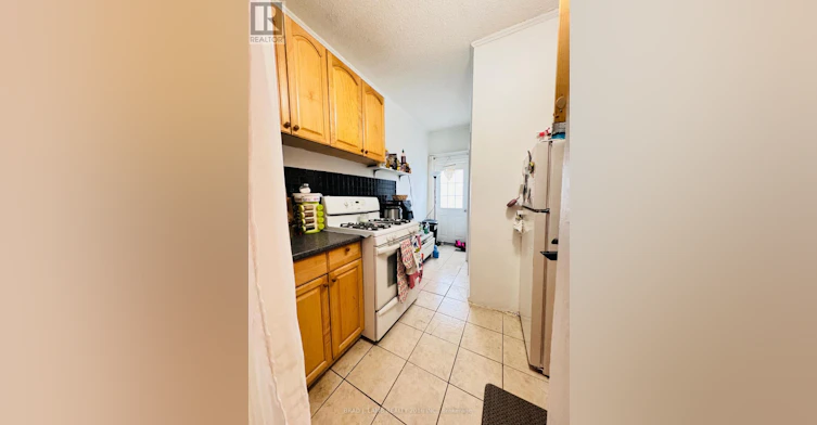 1-552 Dupont Street, Toronto, ON, M6G 1Y9 - 3